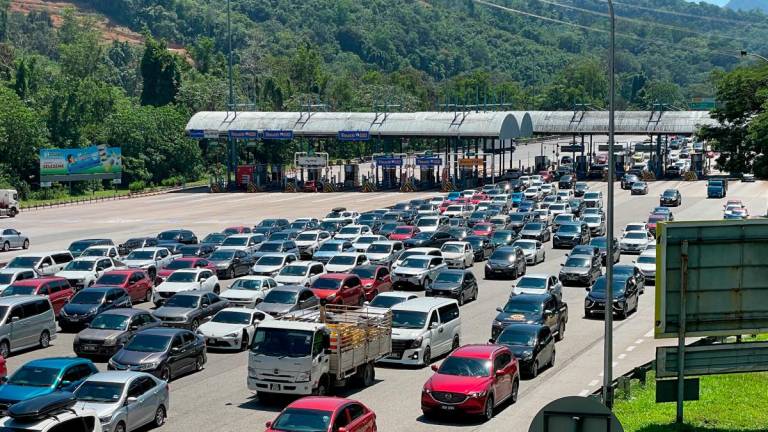 For visual purposes only. Traffic heading towards Kuala Lumpur. ADIB RAWI YAHYA. THESINPHOTO