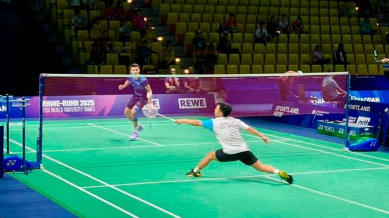 Gambar Hiasan sahaja: Jacky Kok Jing Hong berdepan Enogat Roy dari Perancis. Gambar: Nazrin Arif, BERNAMA diambil dari Sukan IPT / Facebook.