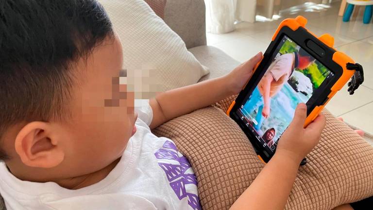 PROTECTING YOUNG MINDS ONLINE ... Government mulls ban on social media accounts for children under 13. –AMIRUL SYAFIQ/THESUN