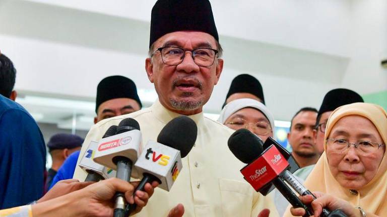 Anwar holds closed-door meeting with Kelantan MB