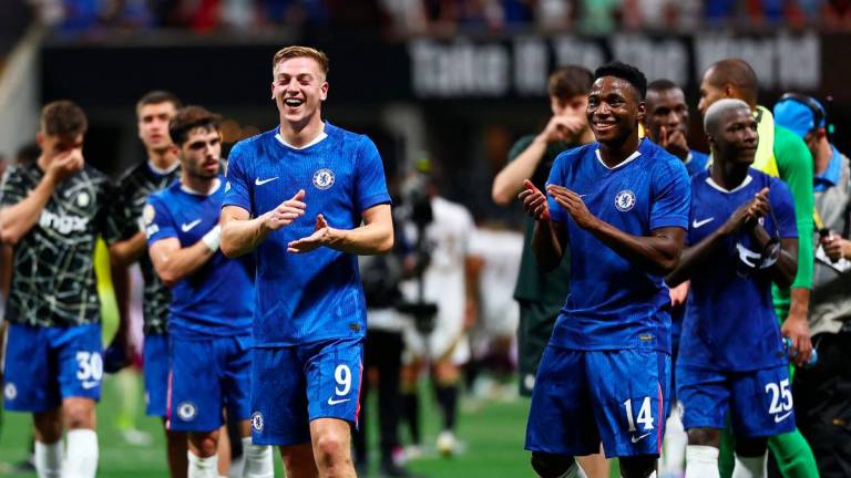 Football - FIFA Club World Cup - Group D - Chelsea v Los Angeles FC - Mercedes-Benz Stadium, Atlanta, Georgia, U.S. - June 16, 2025Chelsea's Liam Delap and Dario Essugo applaud their fans after the match - REUTERSPIX