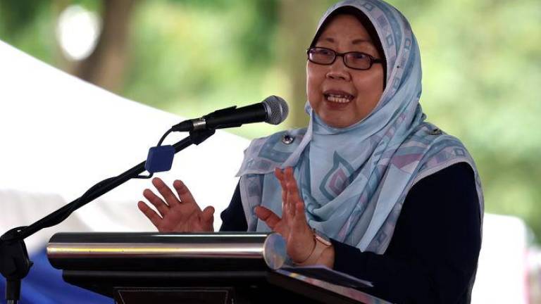 Timbalan Menteri Perdagangan Dalam Negeri dan Kos Sara Hidup, Fuziah Salleh - fotoBERNAMA