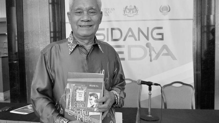 Credit: FB Dewan Sastera
