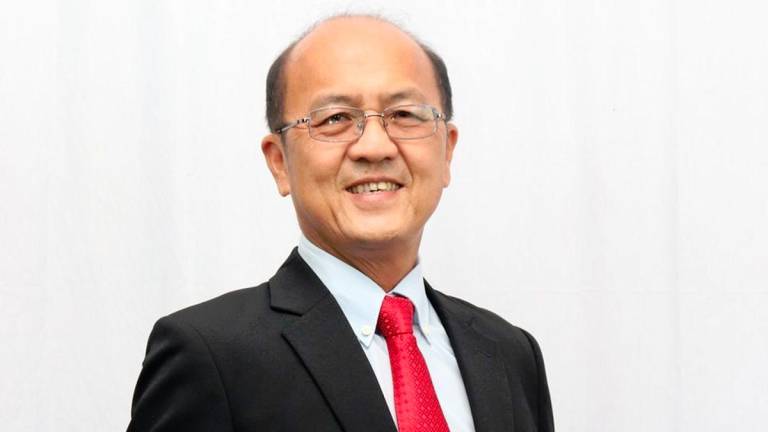 NGWE HEE SEM - FACEBOOKpix