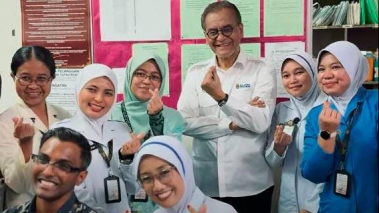 Sumber - Dr Dzulkefly Ahmad/FB