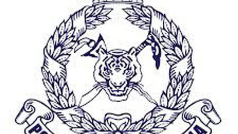 Police aide-de-camp to ex-PM, ex-DPM transferred