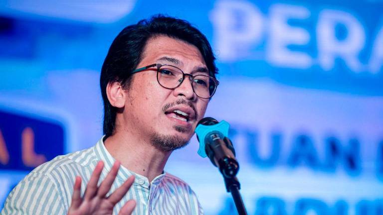 Political secretary to the Finance Minister Muhammad Kamil Abdul Munim - Photo by BERNAMA