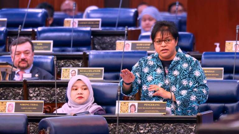 Menteri di Jabatan Perdana Menteri (Undang-Undang dan Reformasi Institusi) Datuk Seri Azalina Othman Said - fotoBERNAMA