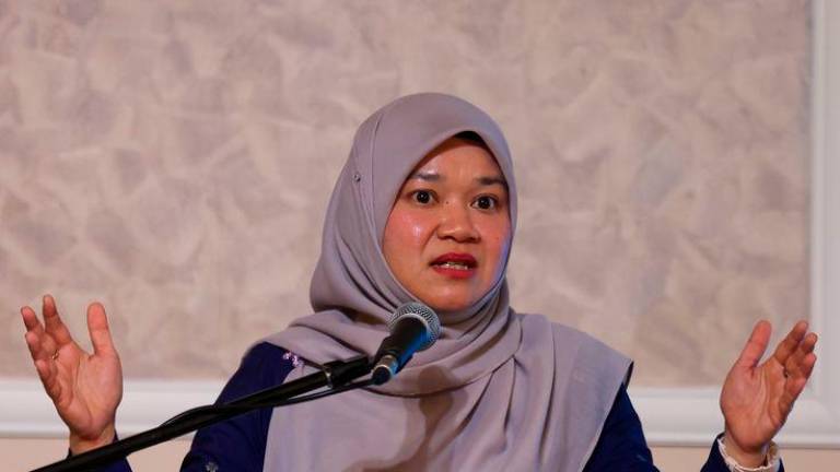 Menteri Pendidikan Fadhlina Sidek - fotoBERNAMA