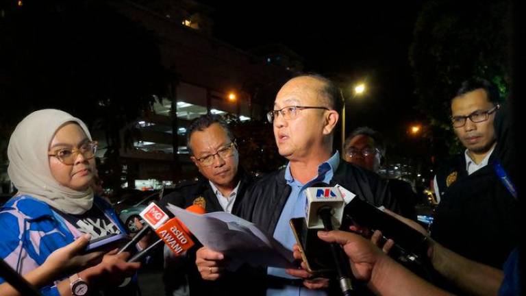Exco Kesihatan, Sumber Manusia dan Perpaduan negeri Datuk Ngwe Hee Sem - fotoBERNAMA