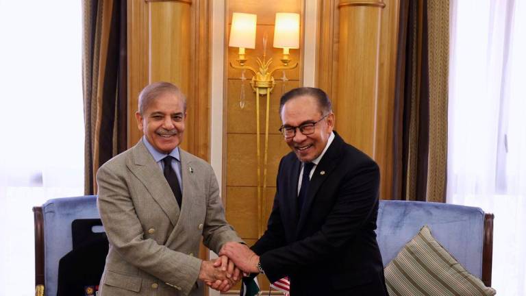 Pakistan Prime Minister Muhammad Shehbaz Sharif and Prime Minister Datuk Seri Anwar Ibrahim - Photo by BERNAMA
