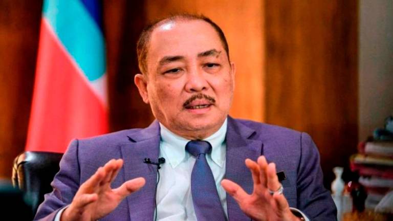 Datuk Seri Hajiji Noor - BERNAMA