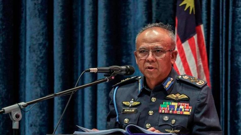 Panglima TUDM Jeneral Datuk Seri Muhamad Norazlan Aris. - BERNAMA