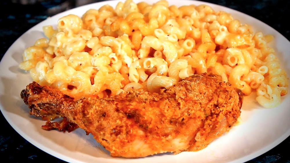 $!Macaroni and cheese is a comforting side that is sure to be a hit. – PIC FROM YOUTUBE @CHEFRICARDO