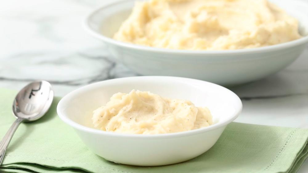 $!Mashed potatoes are a classic side dish that is pure comfort on a plate. – PIC FROM YOUTUBE @MARTHA STEWART