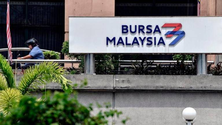 MIDF Amanah says foreign selling pressure persisted throughout the week on Bursa Malaysia. – Bernama filepic