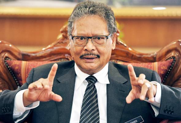 Apandi sues Dr Mahathir and govt, seeking RM2.2 mln over his termination as AG