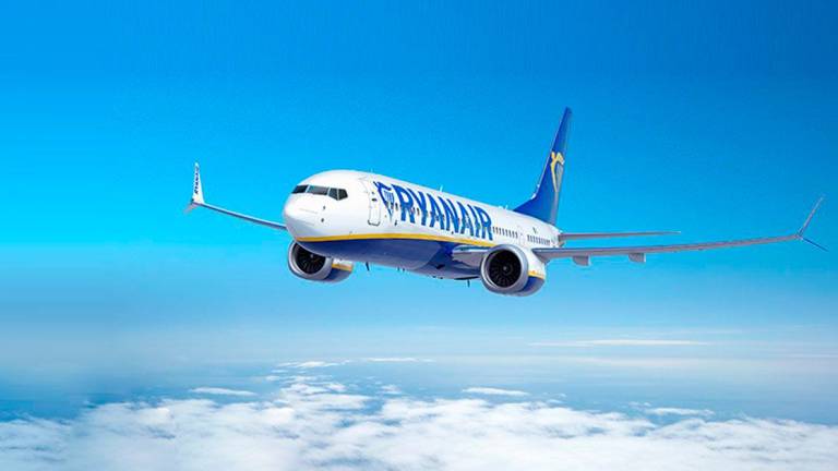 Ryanair - FACEBOOKpix