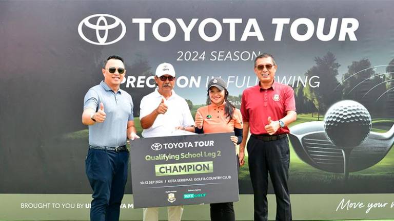 FROM LEFT: Nicky Lim (UMW Toyota), Nik Mustapha (PGM), Zulaikah Nasser, Shahril Zaini (Kota Seriemas). – TOYOTA TOUR/RANTAU