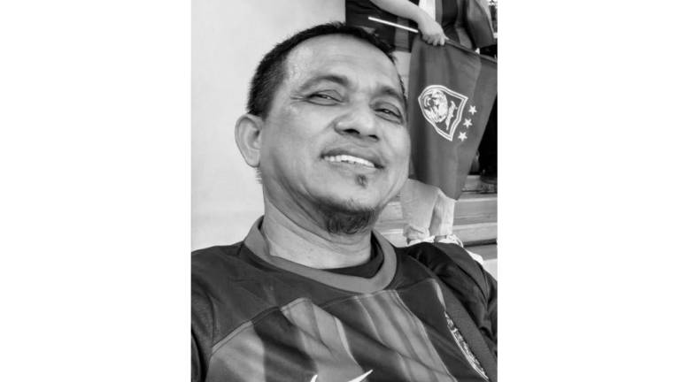 Late Azizi Harun, a producer at the International Unit, Current Affairs Division, Radio Televisyen Malaysia (RTM). (Credit: Fahmi Fadzil / Facebook)