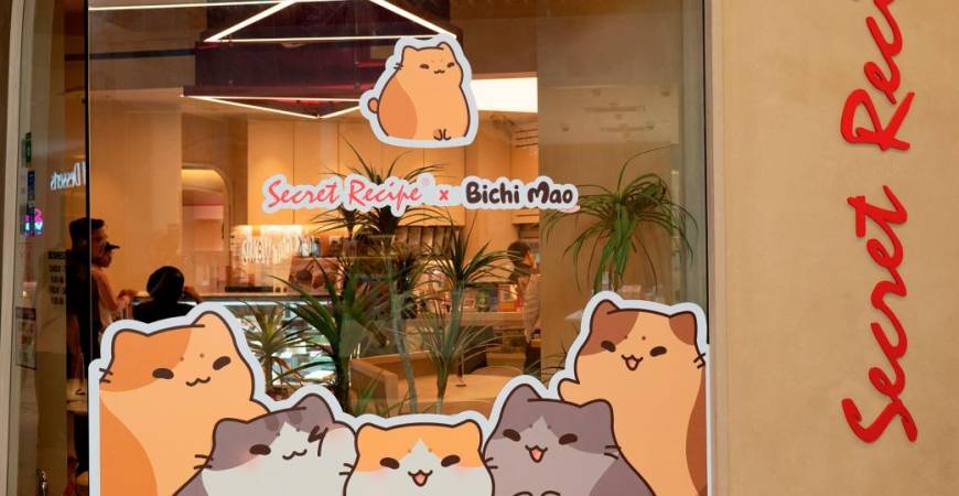 Bichi Mao decor at Secret Recipe.