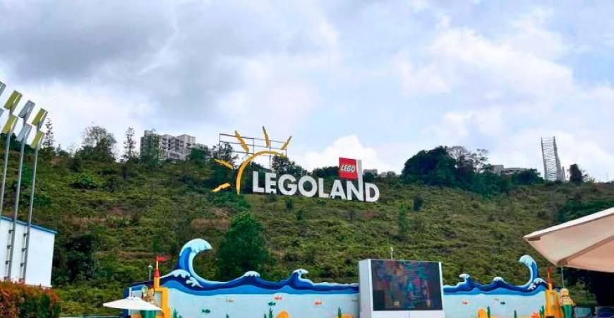 Legoland Resort is a family-friendly theme park with plenty of attractions. – THASHINE SELVAKUMARAN/THESUN