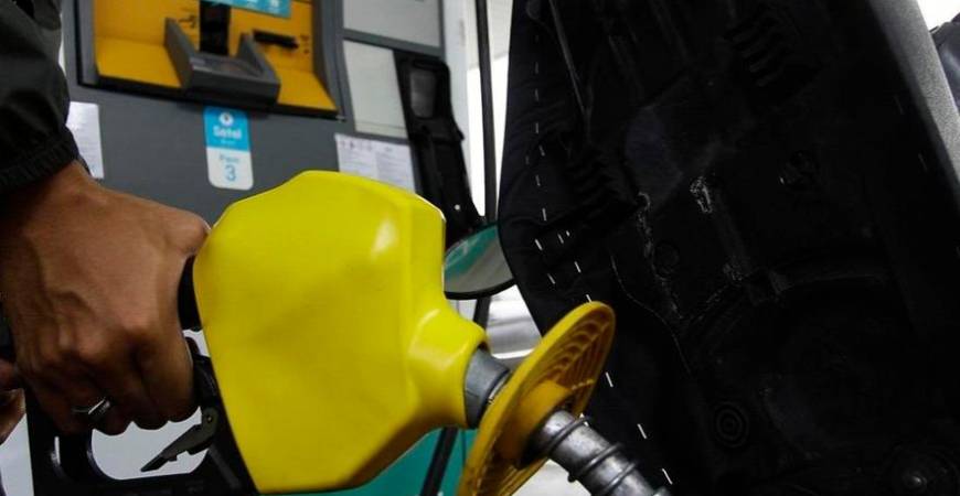Petrol subsidies cost the government nearly RM40 billion a year. – Bernama filepic
