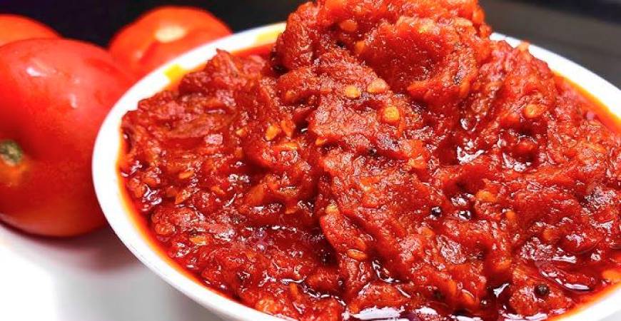Tomato chutney is a tangy side dish that adds a fiery kick to South Indian staples such as dosa or idli. – PIC FROM YOUTUBE @KANAK KITCHEN