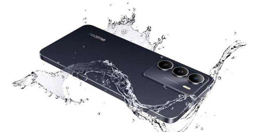 The smartphone is dustproof and waterproof.