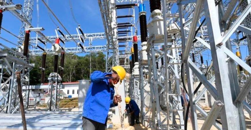 Qhazanah Sabah‘s group CEO says renewable energy goes beyond just power generation and infrastructure. Picture for illustration purposes only. – Bernama filepic