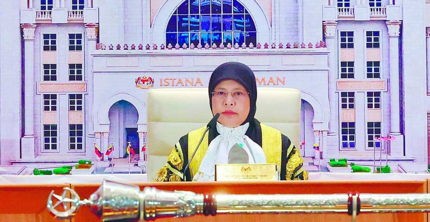 Appointed in May 2019, Tengku Maimun served as Malaysia’s chief justice for six years and two months, leaving behind a legacy of integrity and judicial excellence. – BERNAMAPIC