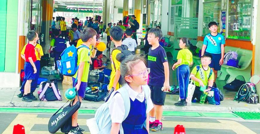 Chinese primary vernacular schools have high success rates for entry to secondary schools due to a good ecosystem, where they are tested on their levels of Bahasa Malaysia and English.