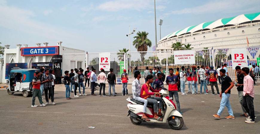 Cricket - Indian Premier League - IPL - Lucknow Super Giants v Royal Challengers Bengaluru - Bharat Ratna Shri Atal Bihari Vajpayee Ekana Cricket Stadium, Lucknow, India - May 9, 2025 Fans are pictured outside the stadium following the announcement that the Indian Premier League has been suspended for one week amid the ongoing tensions between India and Pakistan - REUTERSPIX