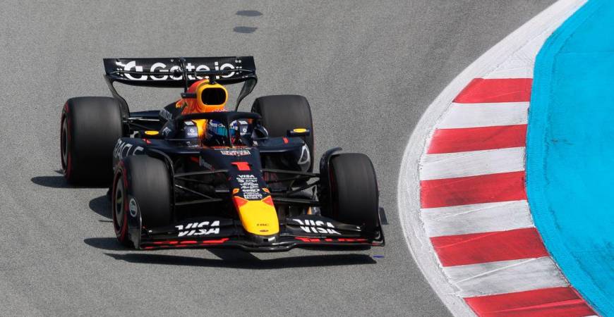Red Bull’s Dutch driver Max Verstappen competes in the Formula One Spanish Grand Prix at the Circuit de Catalunya in Montmelo, on the outskirts of Barcelona, on June 1, 2025. (Photo by Pierre-Philippe MARCOU / AFP)