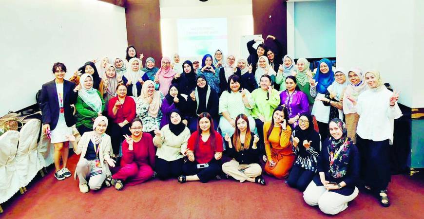 Teacher training in Sarawak for the use of TOY8 digital screening in preschools, to identify the children with learning problems.