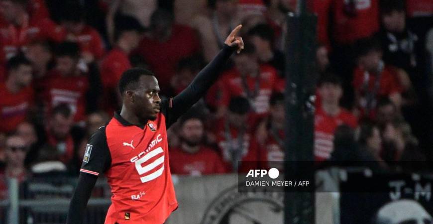 Rennes’ French forward #09 Arnaud Kalimuendo celebrates after scoring during the French L1 football match between Stade Rennais FC and OGC Nice at Roazhon Park stadium in Rennes, western France on May 10, 2025. - AFP