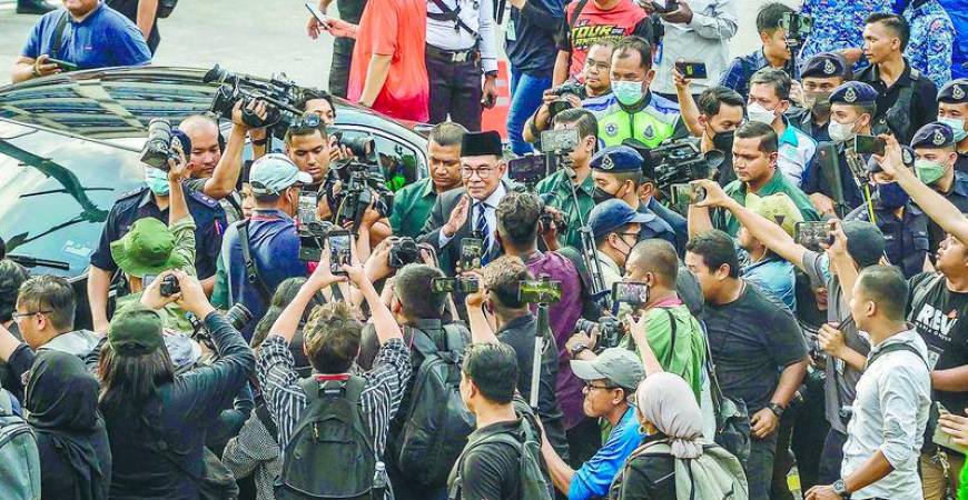 The MMC Bill must include clear frameworks for AI use in journalism, ensuring it supports rather than undermines press freedom. – Adib Rawi Yahya/theSun