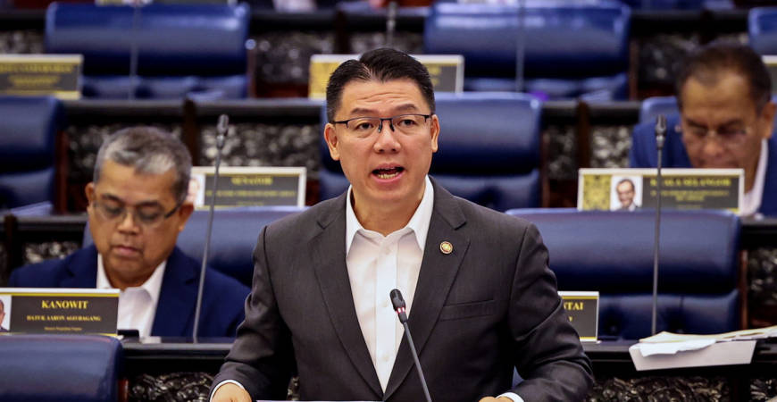 Menteri Perumahan dan Kerajaan Tempatan Nga Kor Ming bercakap pada Mesyuarat Kedua, Penggal Keempat Parlimen ke-15 Persidangan Dewan Rakyat di Bangunan Parlimen hari ini. - BERNAMA