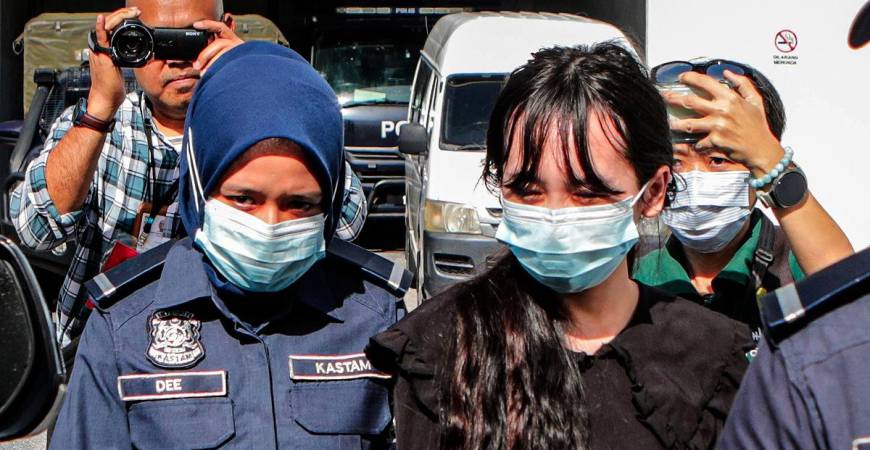 Wanita warga Thailand Kittiya Chaiyaphuek, 27, hari ini didakwa di Mahkamah Majistret di sini atas dua pertuduhan mengedar dadah jenis kanabis seberat 1,735 gram di Padang Besar pada 8 Okt lepas. - fotoBERNAMA