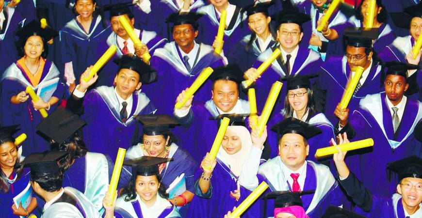 If Malaysia aims to join the ranks of innovation-driven nations, our research must serve society, not just institutional metrics. – BERNAMAPIX