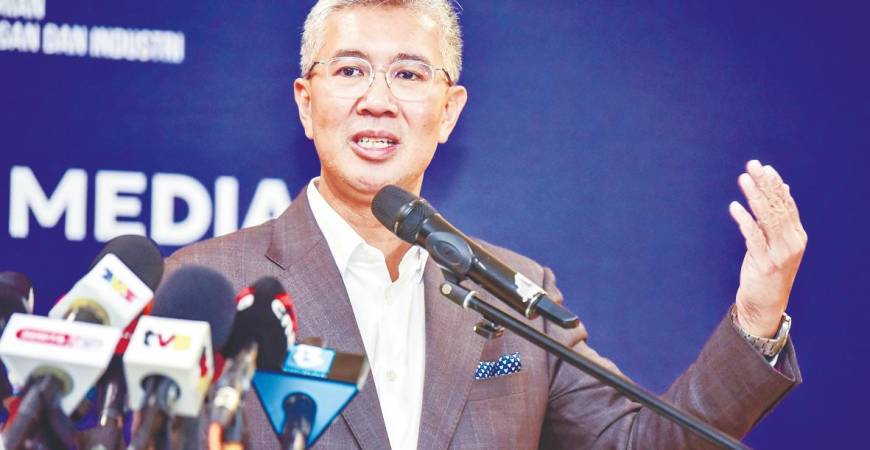 Tengku Zafrul speaking at today’s media briefing on Malaysia’s tariff negotiations with the US. – Bernamapic