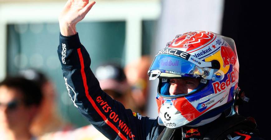Pole position qualifier Max Verstappen of the Netherlands and Oracle Red Bull Racing waves in parc ferme during Qualifying ahead of the F1 Grand Prix of United States at Circuit of The Americas on October 18, 2025 in Austin, Texas. - Mark Thompson/Getty Images/AFP