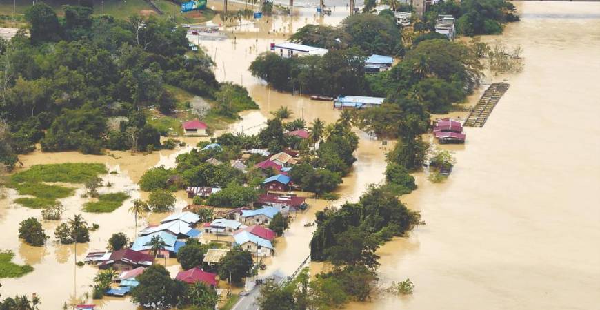 From devastating floods to record-breaking heatwaves, the impacts are now a daily reality. – BERNAMAPIC