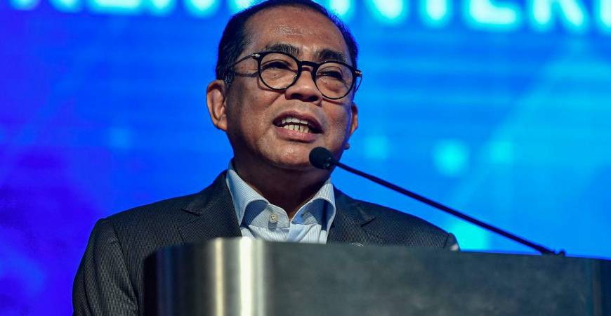 Defence Minister Datuk Seri Mohamed Khaled Nordin - Bernamapix