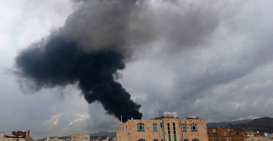 Smoke billows after an Israeli air strike on Yemen’s Huthi-held capital Sanaa on August 24, 2025. The Israeli army said it targeted Huthi military sites in the Yemeni capital Sanaa on August 24, including areas near the presidential palace along with power plants and a fuel storage facility. (Photo by Mohammed HUWAIS / AFP)
