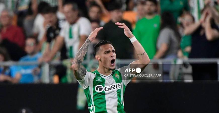 Real Betis' Brazilian forward #07 Antony celebrates scoring his team's second goal during the UEFA Europa League 1st round day 1 football match between Real Betis and Nottingham Forest at the Benito Villamarin stadium in Seville on September 24, 2025. - AFP