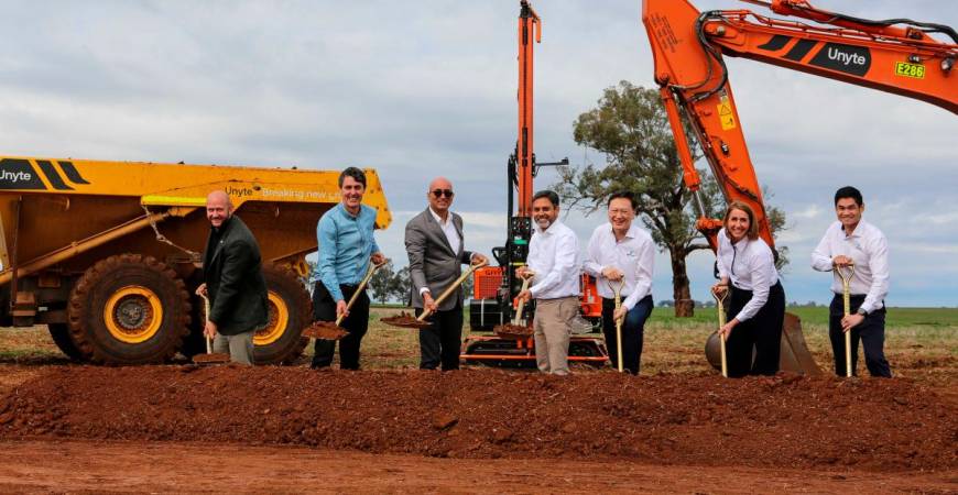 Gentari &amp; PCL leaders break ground at Maryvale Solar &amp; Energy Storage Facility
