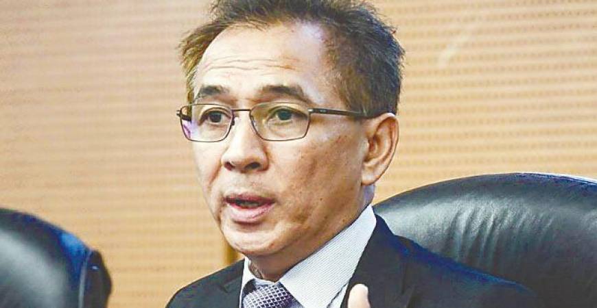 Nik Mohamed Din says Malaysia economic performance this year hinges on tariff policy shifts and developments in an increasingly challenging global landscape. – Bernama filepic