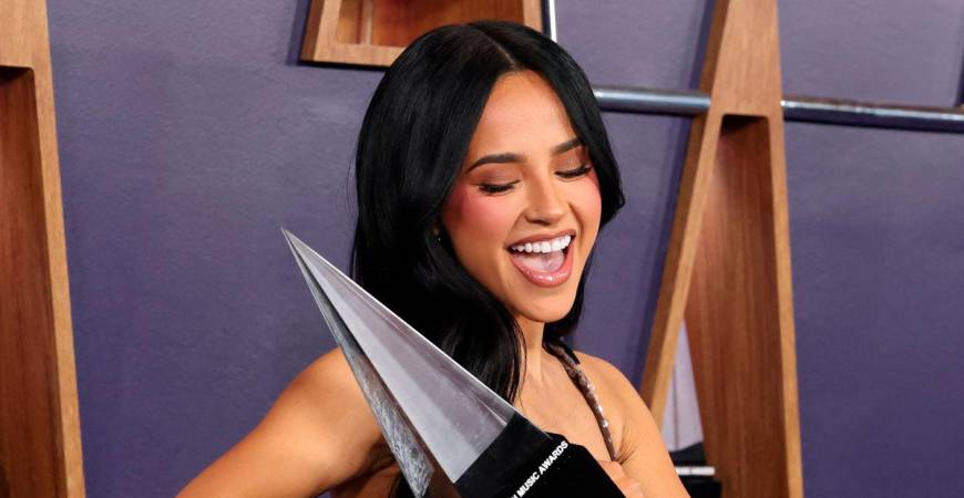 Becky G poses with the Favorite Female Latin Artist award during the 2025 American Music Awards, in Las Vegas, Nevada, U.S., May 26, 2025. REUTERSpix