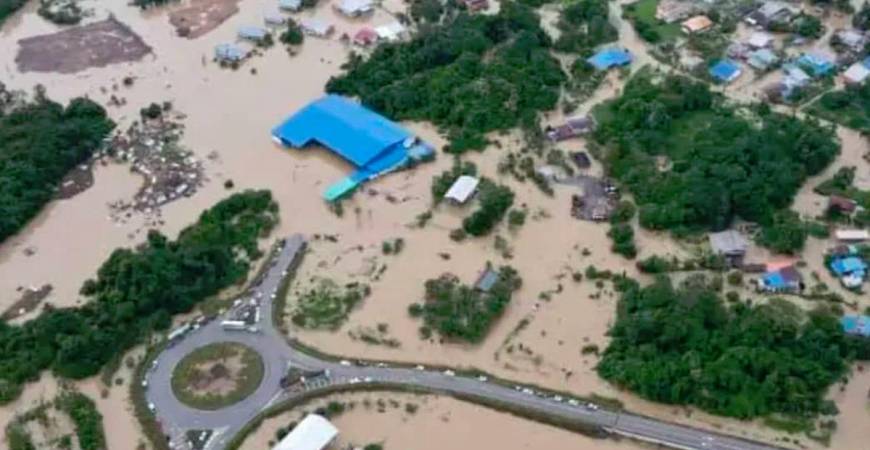 Long Lama town in Baram, Sarawak hit by massive floods. Pic courtesy Datuk Dennis Ngau office